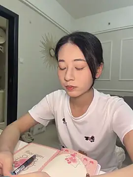 Snapshot of shishi0688 chatting on 23, 4, 2026 shishi0688 online show from 23, 4, 2026