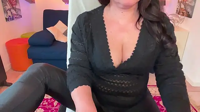 kyliebri online show from 19, 3, 2026