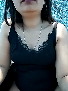 Snapshot of Vaani_Actress chatting on 9, 4, 2026 Vaani Actress online show from 9, 4, 2026