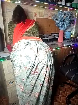 Snapshot of miss-maya24 chatting on 17, 11, 2025 miss-maya24 online show from 17, 11, 2025