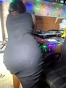 Snapshot of miss-maya24 chatting on 20, 11, 2025 miss-maya24 online show from 20, 11, 2025