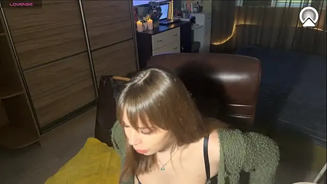 xxx sandra  online show from 21, 12, 2025