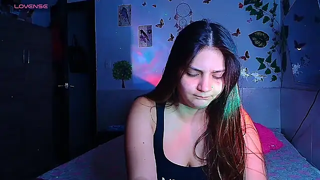 Snapshot of emily_cooper_t chatting on 8, 6, 2026 emily cooper t online show from 8, 6, 2026