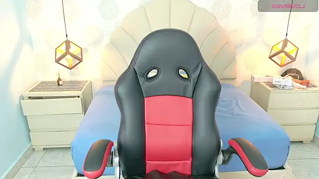 AIXATRISTA1 online show from 8, 11, 2025