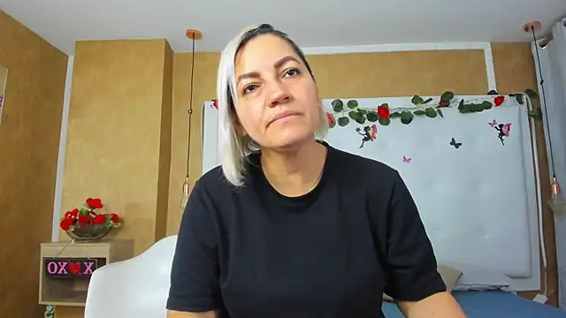 Snapshot of Heidy_milf chatting on 22, 2, 2026 Heidy milf online show from 22, 2, 2026