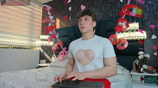 TaylerWhite online show from 14, 2, 2026