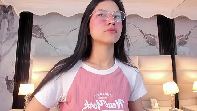 Sophie Calloway online show from 19, 12, 2025