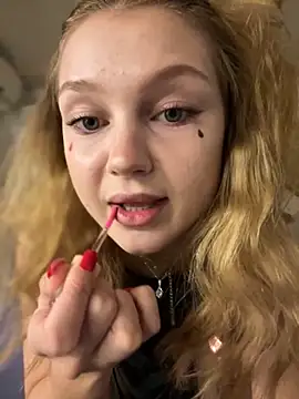 Emaline Fane online show from 31, 10, 2025