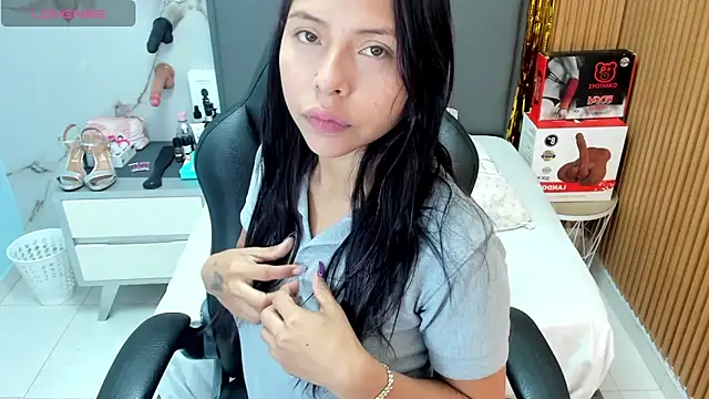 Snapshot of Isisleroy1 chatting on 24, 2, 2026 Isisleroy1 online show from 24, 2, 2026