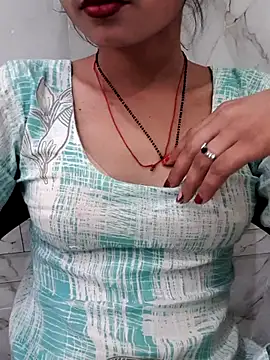 Snapshot of Sona-rani6 chatting on 4, 11, 2025 Sona-rani6 online show from 4, 11, 2025