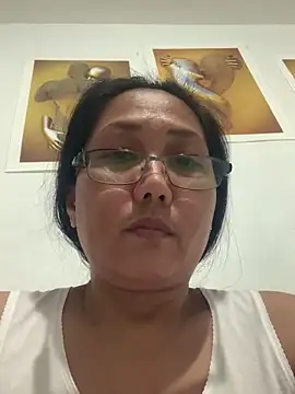 nhayasquirt online show from 24, 4, 2026