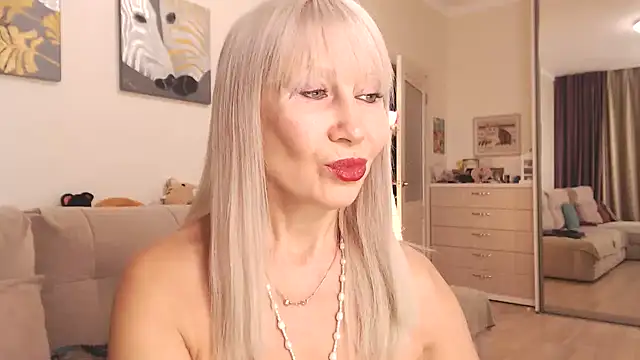 AlisaDeluxe online show from 7, 1, 2026