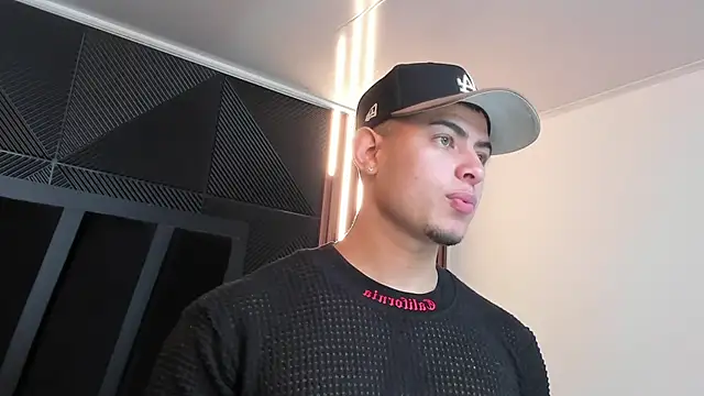 marco garciia  online show from 2, 10, 2025