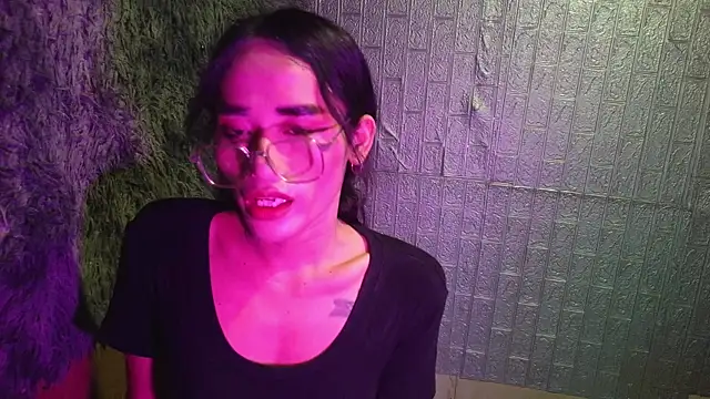 Madylinebigcock69 online show from 17, 7, 2026