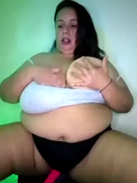 Snapshot of luzdanna chatting on 30, 5, 2026 luzdanna online show from 30, 5, 2026