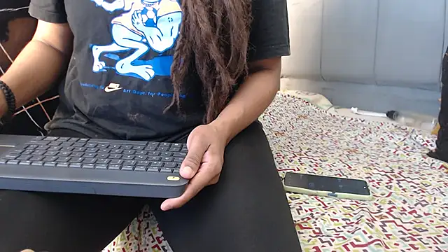 Snapshot of AmbarSmit chatting on 9, 7, 2026 AmbarSmit online show from 9, 7, 2026