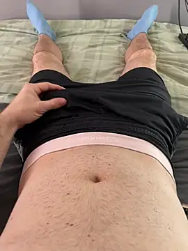 naughtycoupl98 online show from 6, 4, 2026