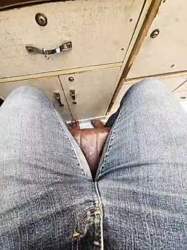 Snapshot of _Danny__ chatting on 17, 12, 2025 Danny online show from 17, 12, 2025