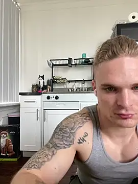 Snapshot of King_Kev_ chatting on 8, 6, 2026 King Kev online show from 8, 6, 2026