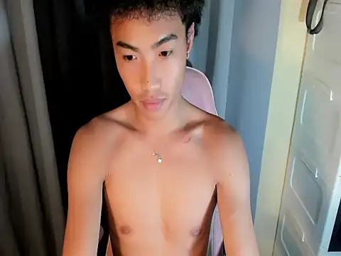 Snapshot of yourhotpinoy chatting on 6, 4, 2026 yourhotpinoy online show from 6, 4, 2026