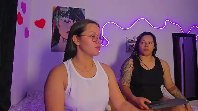 Dilan and Mia online show from 10, 5, 2026