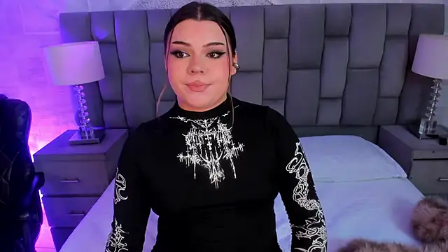 Maxxxine1 online show from 10, 3, 2026