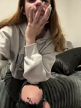 Snapshot of SeccySerena chatting on 18, 10, 2025 SeccySerena online show from 18, 10, 2025