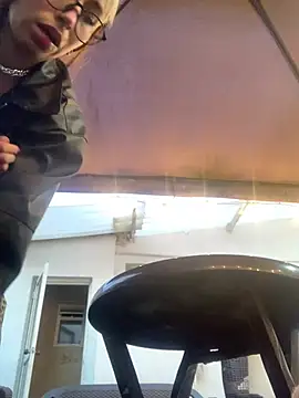 Sallem Pink online show from 6, 2, 2026