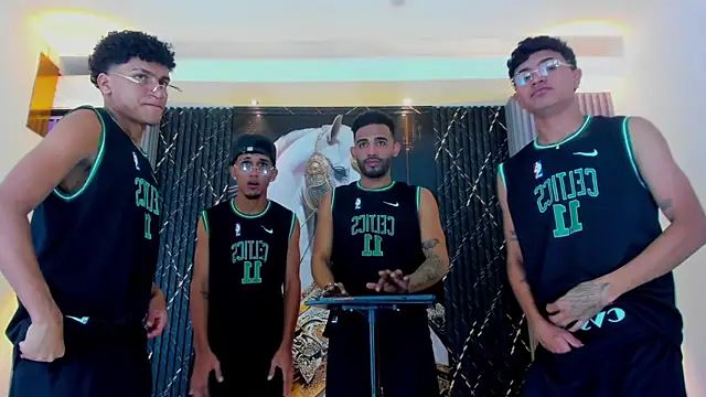 Dominic Max  online show from 31, 10, 2025