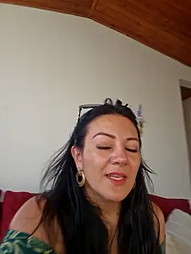 Snapshot of karla_valk1 chatting on 6, 5, 2026 karla valk1 online show from 6, 5, 2026