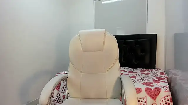 AshleyVanessaRx online show from 12, 11, 2025