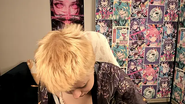 CarolineRichter online show from 6, 10, 2025