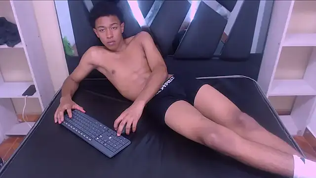 Rocco Grey online show from 15, 9, 2025