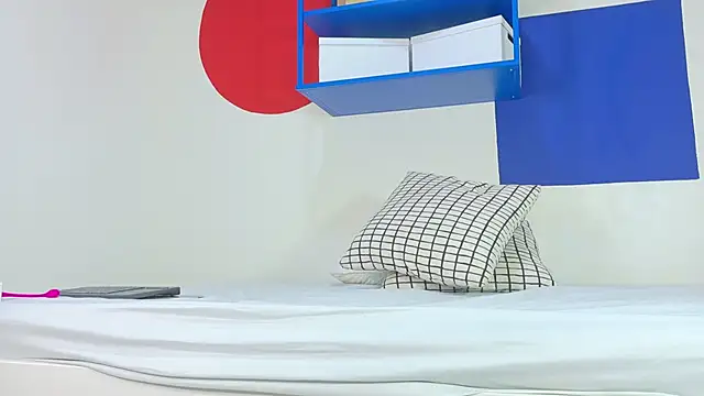 RiriiBrunette   online show from 18, 12, 2025