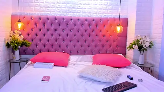 amber sparkle online show from 18, 9, 2025