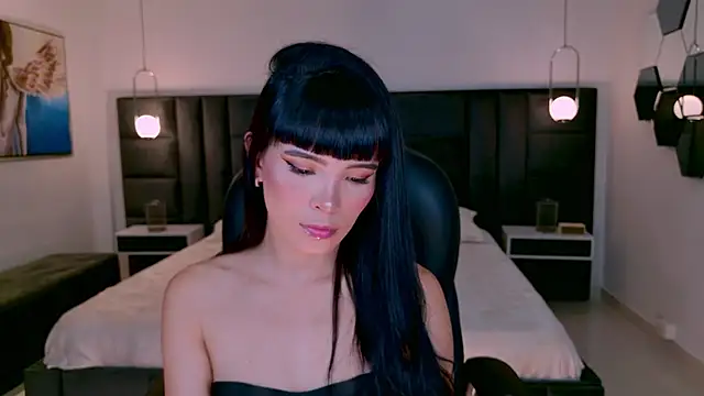 AgathaKondo  online show from 18, 4, 2026