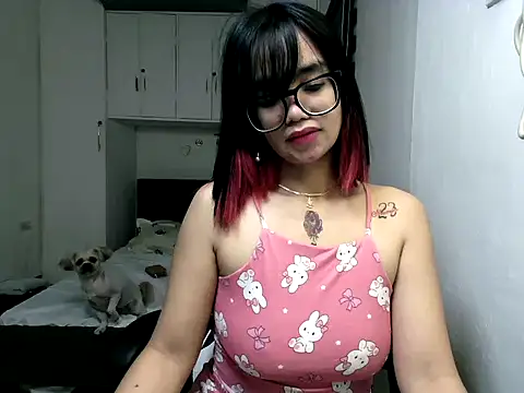 eattmebabyy online show from 1, 2, 2026