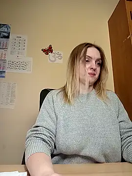 Ami Foxy online show from 4, 5, 2026