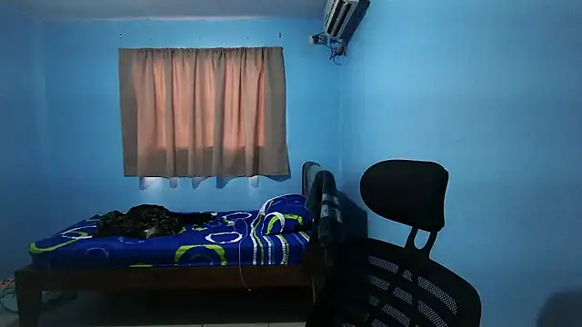 Jaket lovers online show from 23, 9, 2025