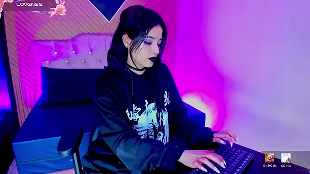 Snapshot of Nyx_Moon chatting on 7, 7, 2026 Nyx Moon online show from 7, 7, 2026