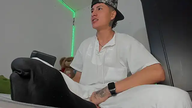 Mateo Escobar online show from 29, 11, 2025