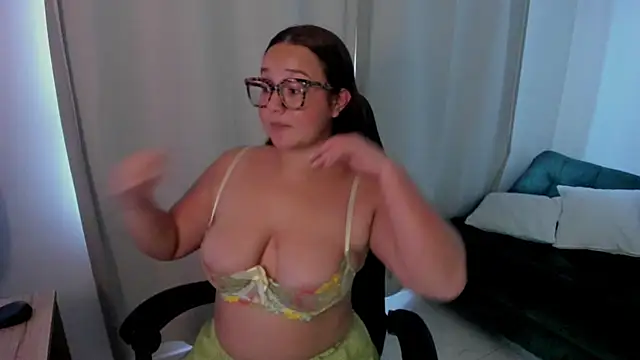 Kyleighc online show from 1, 4, 2026