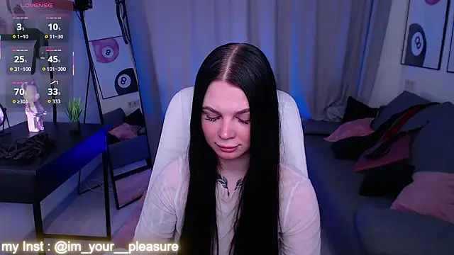 Michela Fruet online show from 26, 2, 2026