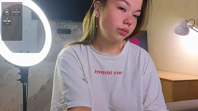 miss bubbles  online show from 5, 10, 2025