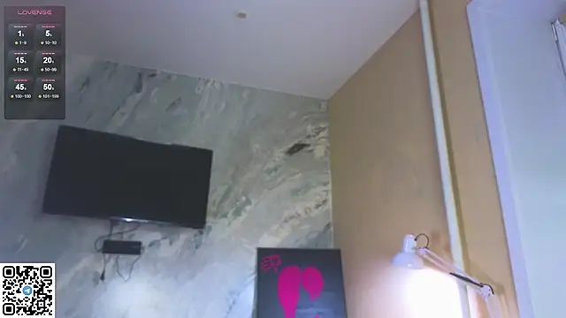 miss bubbles  online show from 10, 11, 2025