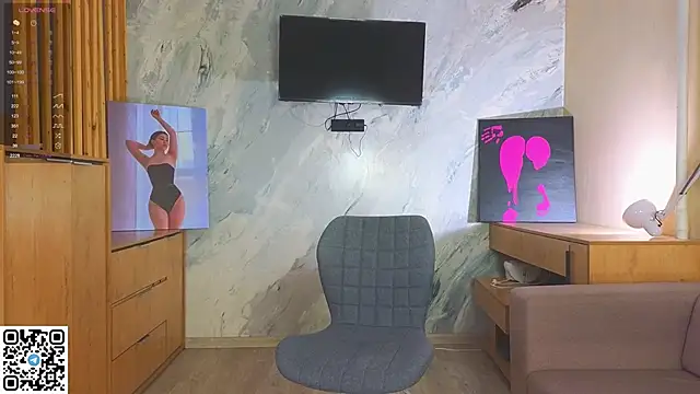 miss bubbles  online show from 30, 11, 2025