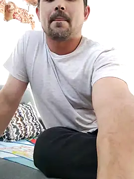 Bradd 32 online show from 21, 10, 2025