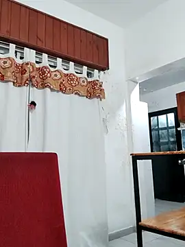 Snapshot of Bradd_32 chatting on 14, 12, 2025 Bradd 32 online show from 14, 12, 2025