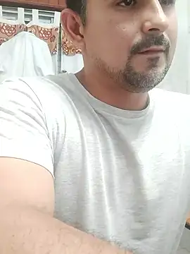 Snapshot of Bradd_32 chatting on 9, 1, 2026 Bradd 32 online show from 9, 1, 2026