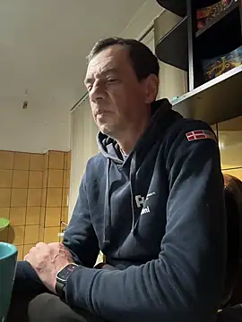 adiluci1 online show from 11, 4, 2026